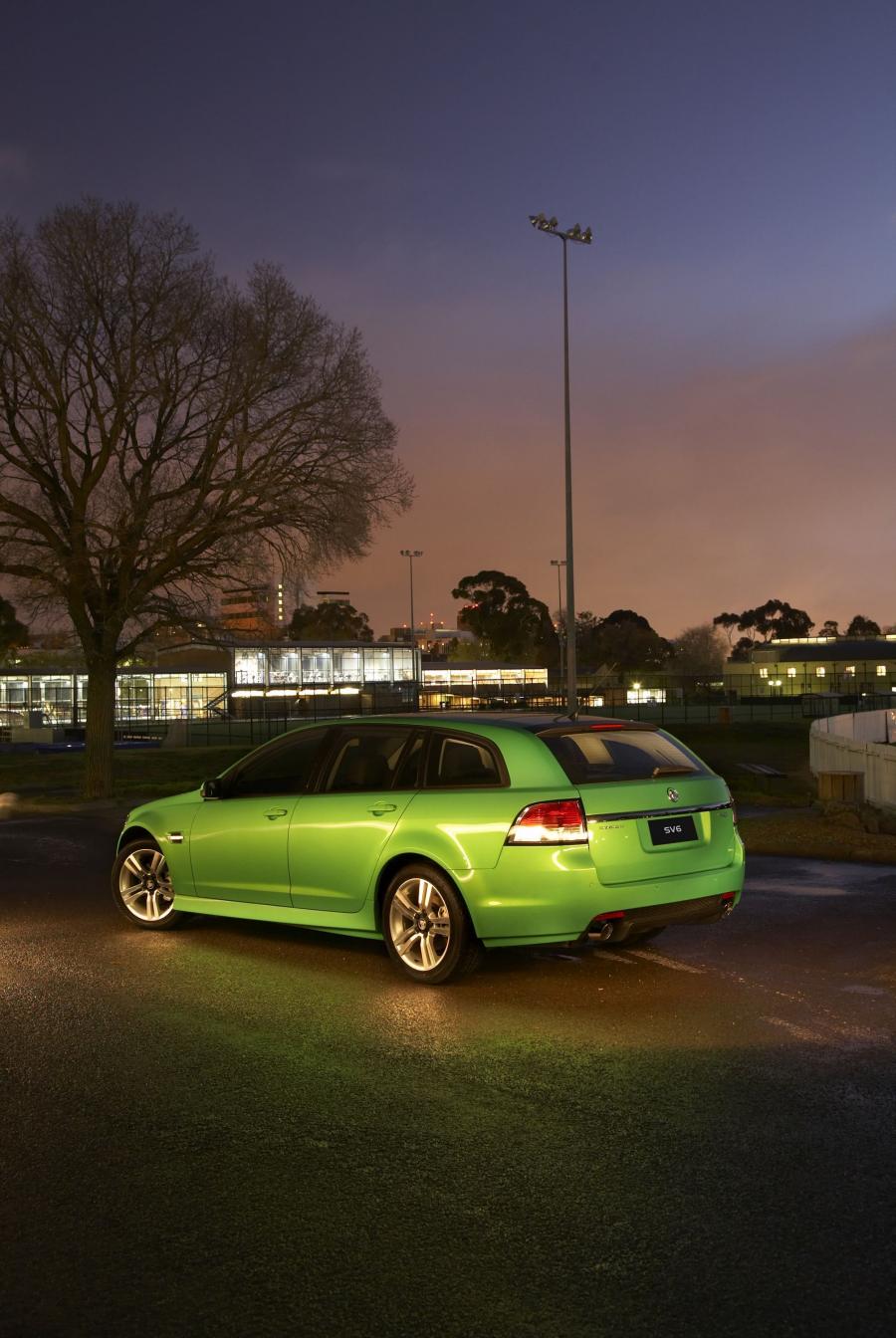 Holden Commodore VE SV6 Sportwagon 2008 года  (фото 16 из 24)